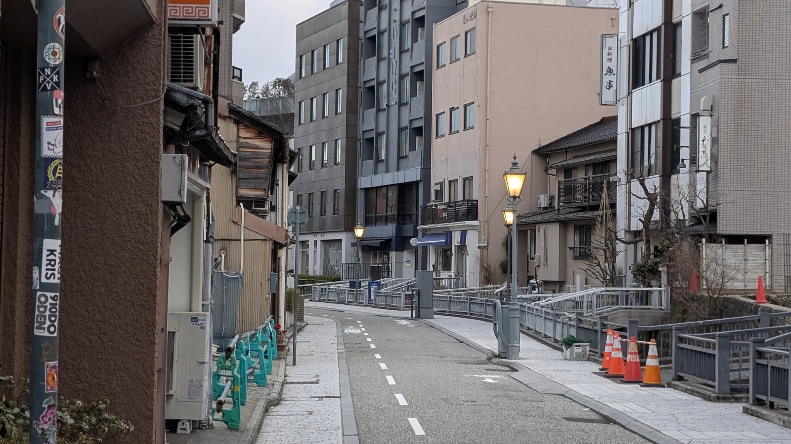 金沢のお香とアロマの香り専門店(石川県金沢市)・金沢観光地・金沢の観光スポット武家屋敷跡近く・人気でおすすめのお土産処-お香専門店のアロマ香房焚屋