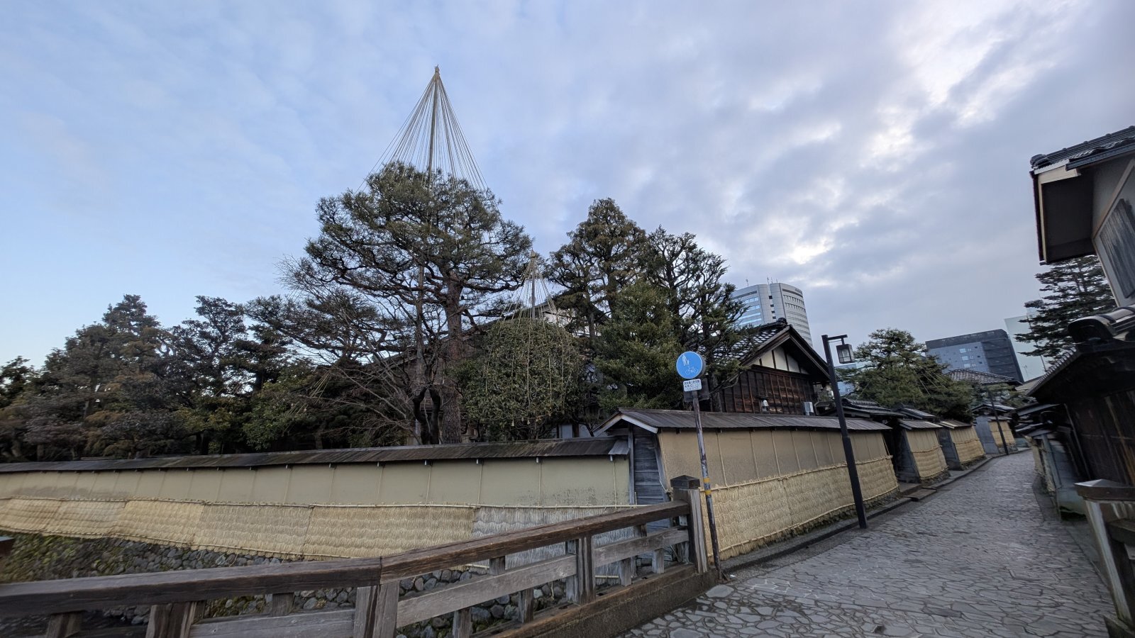 金沢のお香とアロマの香り専門店(石川県金沢市)・金沢観光地・金沢の観光スポット武家屋敷跡近く・人気でおすすめのお土産処-お香専門店のアロマ香房焚屋