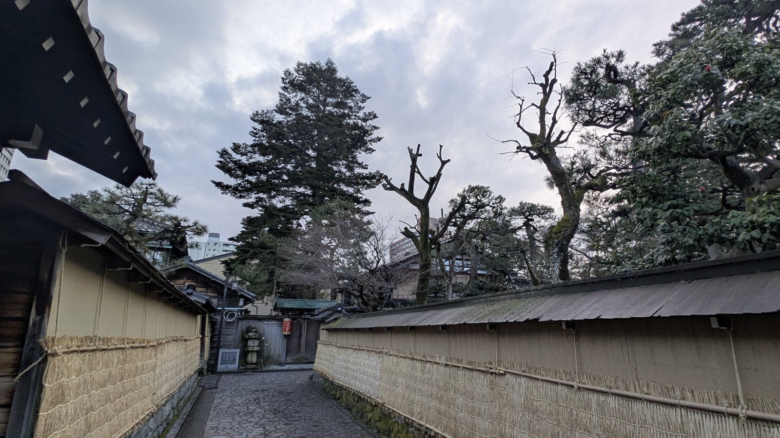 金沢のお香とアロマの香り専門店(石川県金沢市)・金沢観光地・金沢の観光スポット武家屋敷跡近く・人気でおすすめのお土産処-お香専門店のアロマ香房焚屋