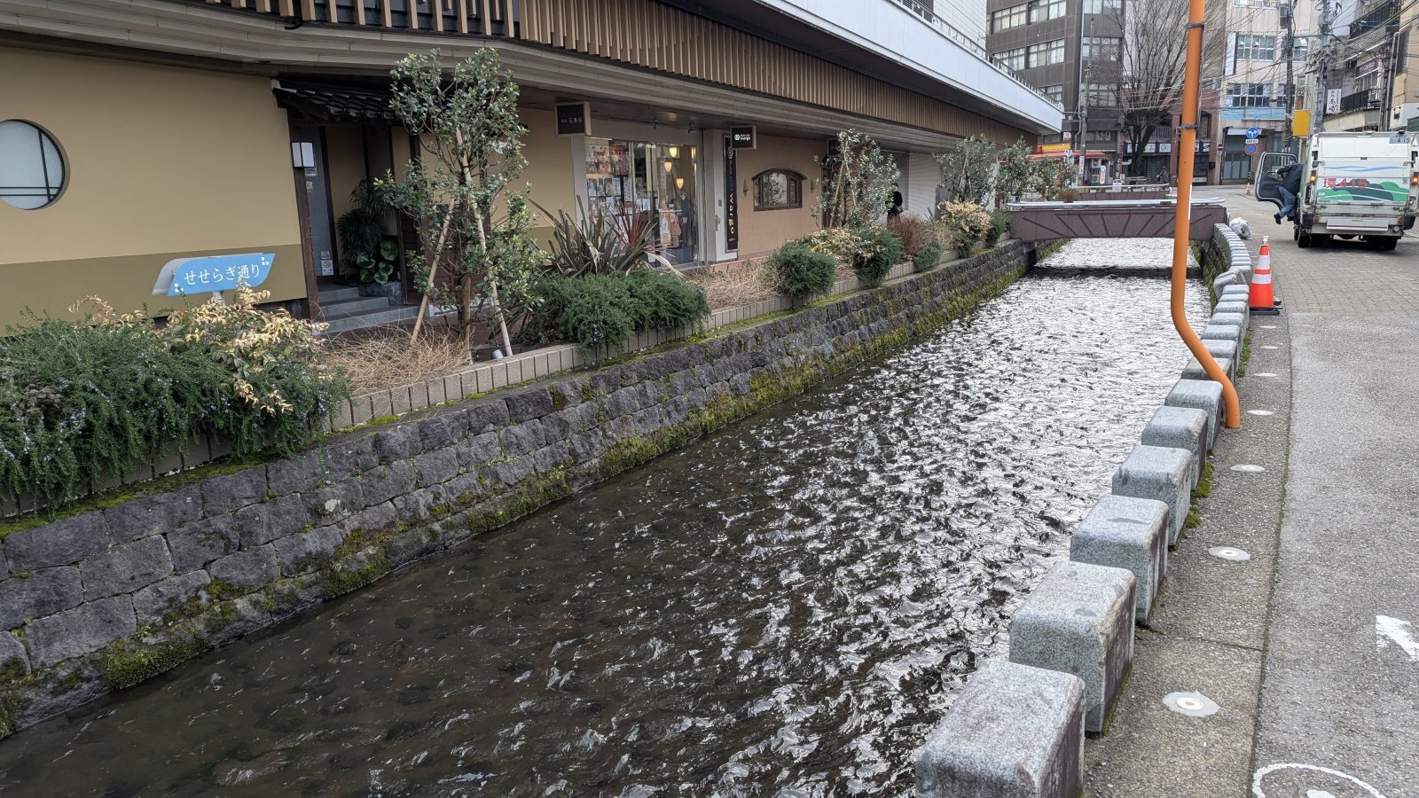 金沢のお香とアロマの香り専門店(石川県金沢市)・金沢観光地・金沢の観光スポット武家屋敷跡近く・人気でおすすめのお土産処-お香専門店のアロマ香房焚屋