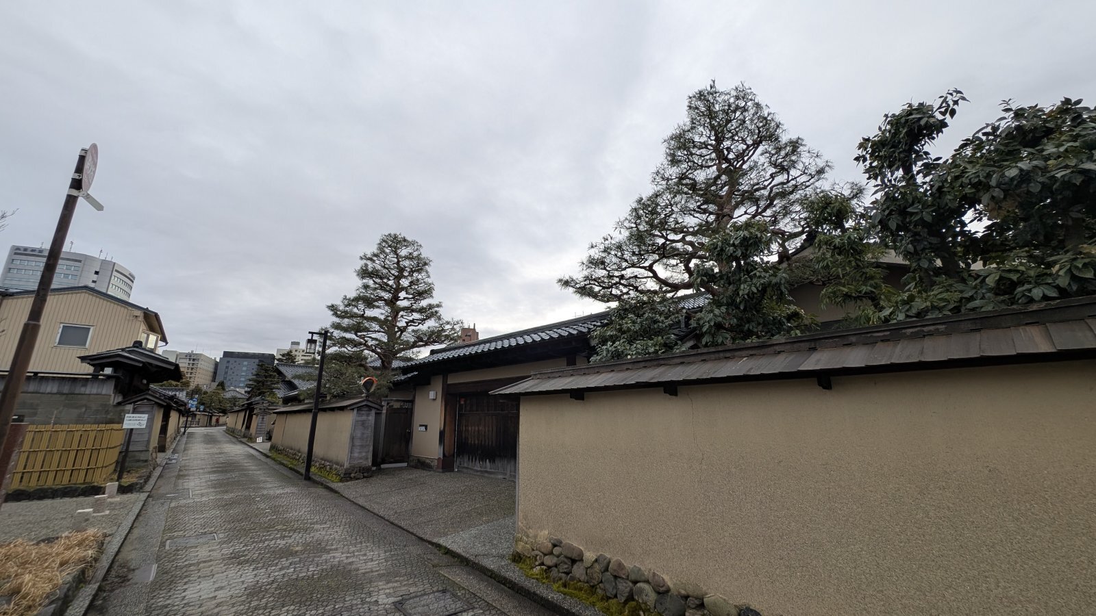 金沢のお香とアロマの香り専門店(石川県金沢市)・金沢観光地・金沢の観光スポット武家屋敷跡近く・人気でおすすめのお土産処-お香専門店のアロマ香房焚屋