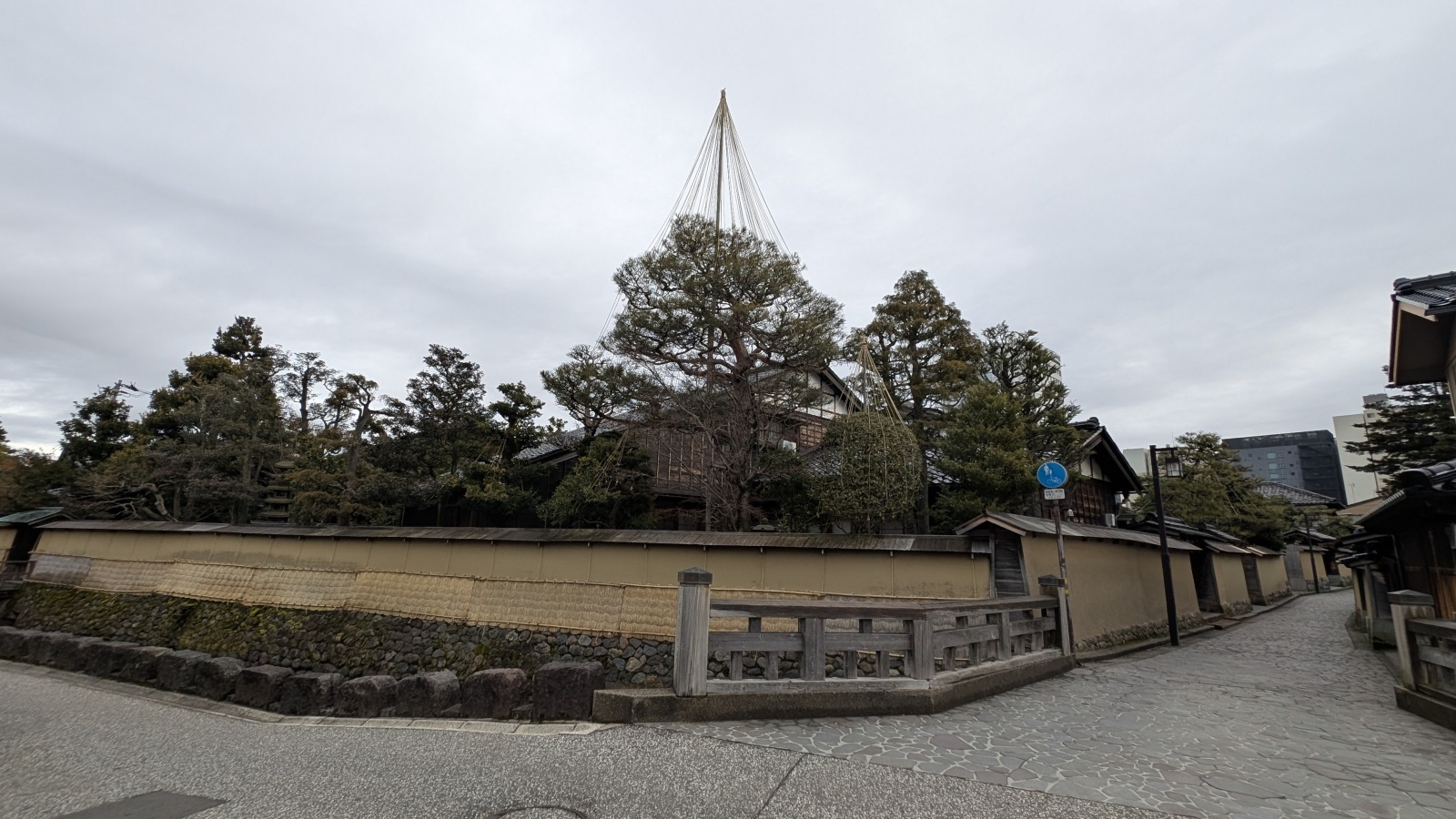 金沢のお香とアロマの香り専門店(石川県金沢市)・金沢観光地・金沢の観光スポット武家屋敷跡近く・人気でおすすめのお土産処-お香専門店のアロマ香房焚屋