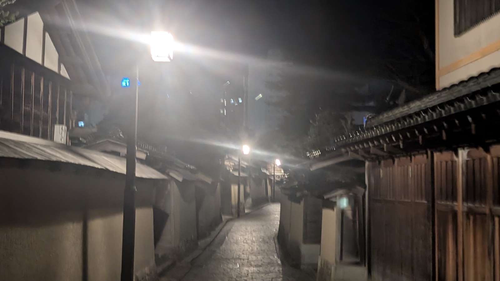 金沢のお香とアロマの香り専門店(石川県金沢市)・金沢観光地・金沢の観光スポット武家屋敷跡近く・人気でおすすめのお土産処-お香専門店のアロマ香房焚屋