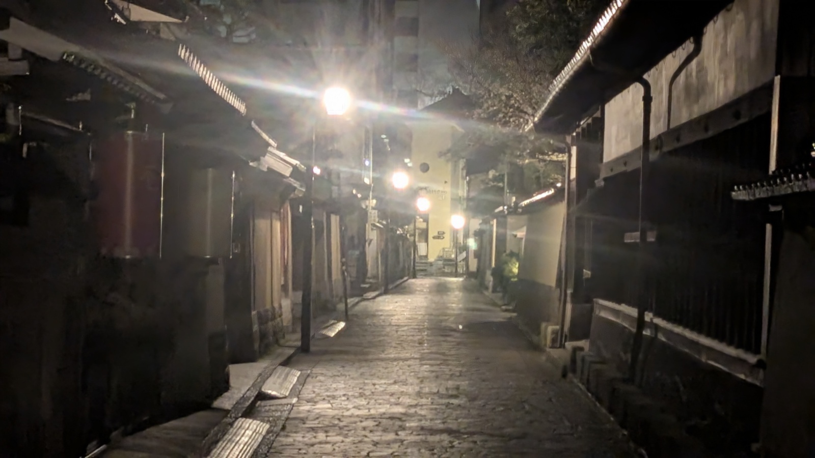 金沢のお香とアロマの香り専門店(石川県金沢市)・金沢観光地・金沢の観光スポット武家屋敷跡近く・人気でおすすめのお土産処-お香専門店のアロマ香房焚屋