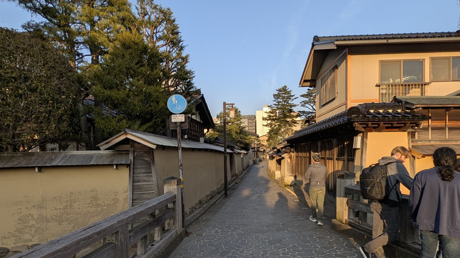 金沢のお香とアロマの香り専門店(石川県金沢市)・金沢観光地・金沢の観光スポット武家屋敷跡近く・人気でおすすめのお土産処-お香専門店のアロマ香房焚屋