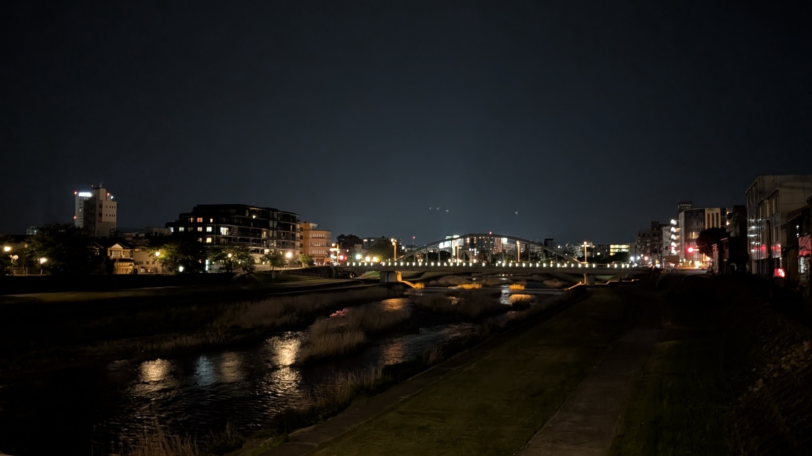 金沢のお香とアロマの香り専門店(石川県金沢市)・金沢観光地・金沢の観光スポット武家屋敷跡近く・人気でおすすめのお土産処-お香専門店のアロマ香房焚屋