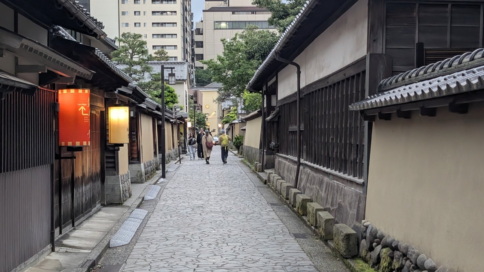 金沢のお香とアロマの香り専門店(石川県金沢市)・金沢観光地・金沢の観光スポット武家屋敷跡近く・人気でおすすめのお土産処-お香専門店のアロマ香房焚屋