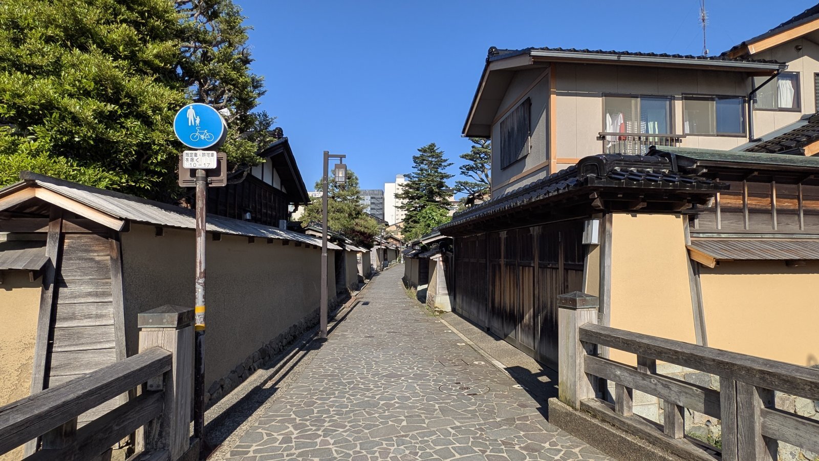 金沢のお香とアロマの香り専門店(石川県金沢市)・金沢観光地・金沢の観光スポット武家屋敷跡近く・人気でおすすめのお土産処-お香専門店のアロマ香房焚屋