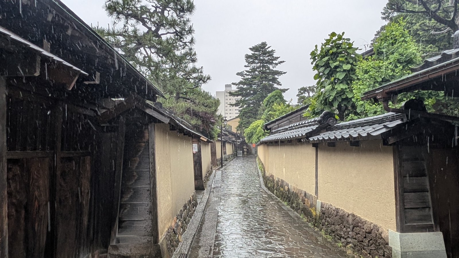 金沢のお香とアロマの香り専門店(石川県金沢市)・金沢観光地・金沢の観光スポット武家屋敷跡近く・人気でおすすめのお土産処-お香専門店のアロマ香房焚屋