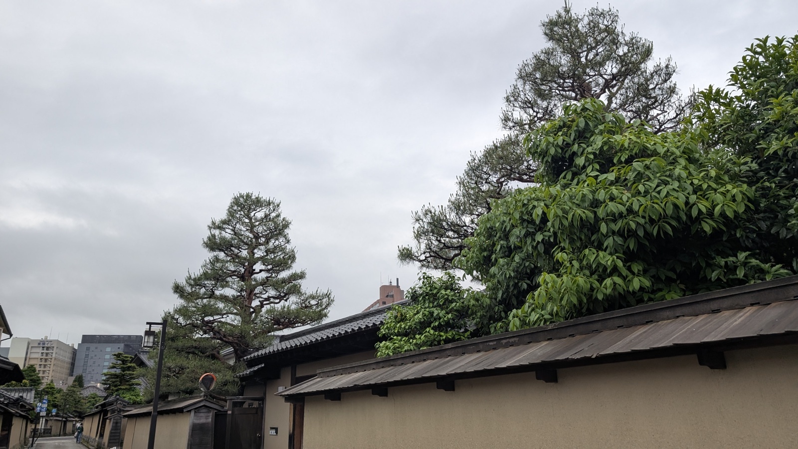 金沢のお香とアロマの香り専門店(石川県金沢市)・金沢観光地・金沢の観光スポット武家屋敷跡近く・人気でおすすめのお土産処-お香専門店のアロマ香房焚屋