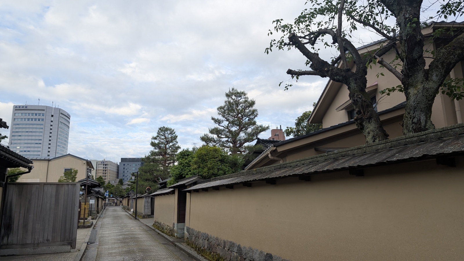 金沢のお香とアロマの香り専門店(石川県金沢市)・金沢観光地・金沢の観光スポット武家屋敷跡近く・人気でおすすめのお土産処-お香専門店のアロマ香房焚屋
