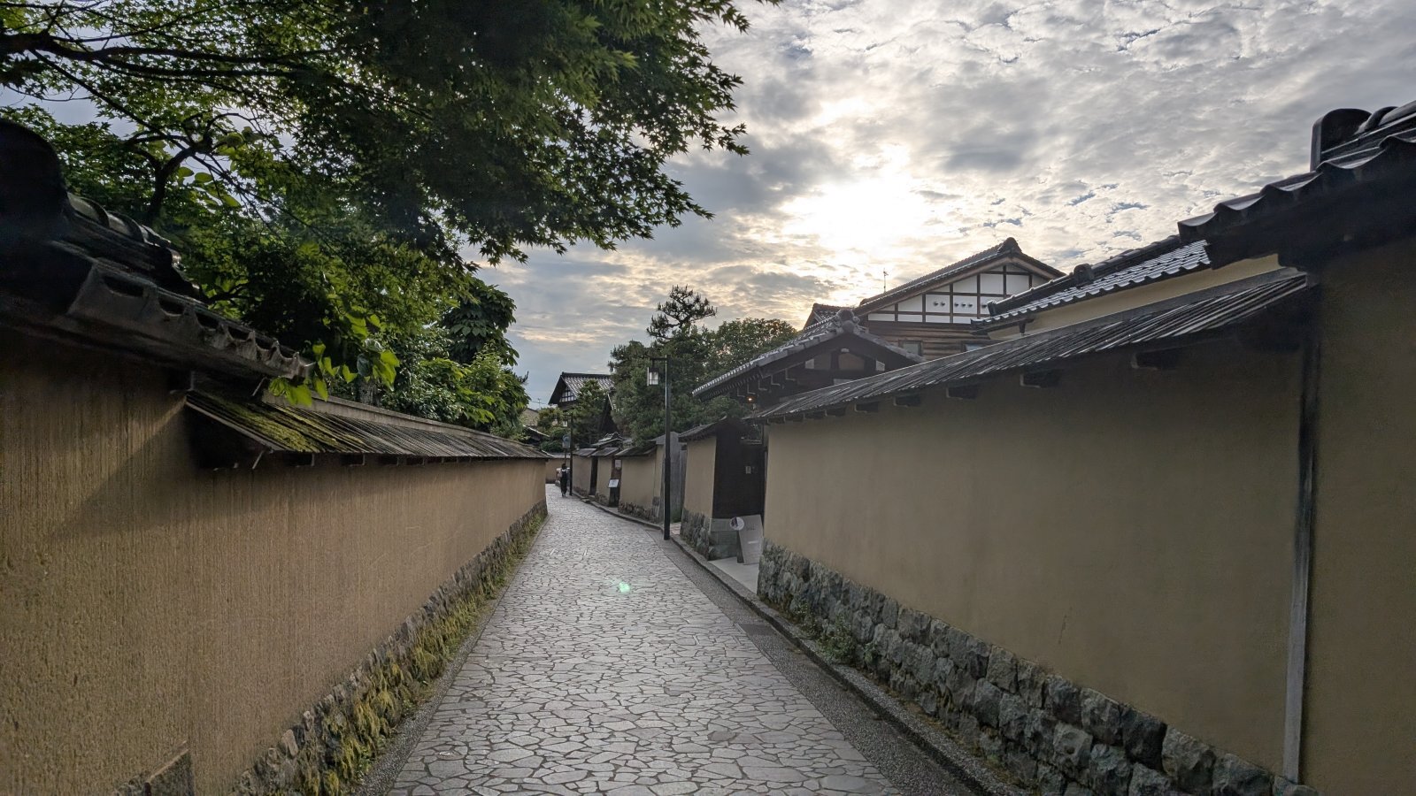 店主 焚屋 金沢のお香とアロマの香り専門店(石川県金沢市)・金沢観光地・金沢の観光スポット武家屋敷跡近く・人気でおすすめのお土産処-お香専門店のアロマ香房焚屋