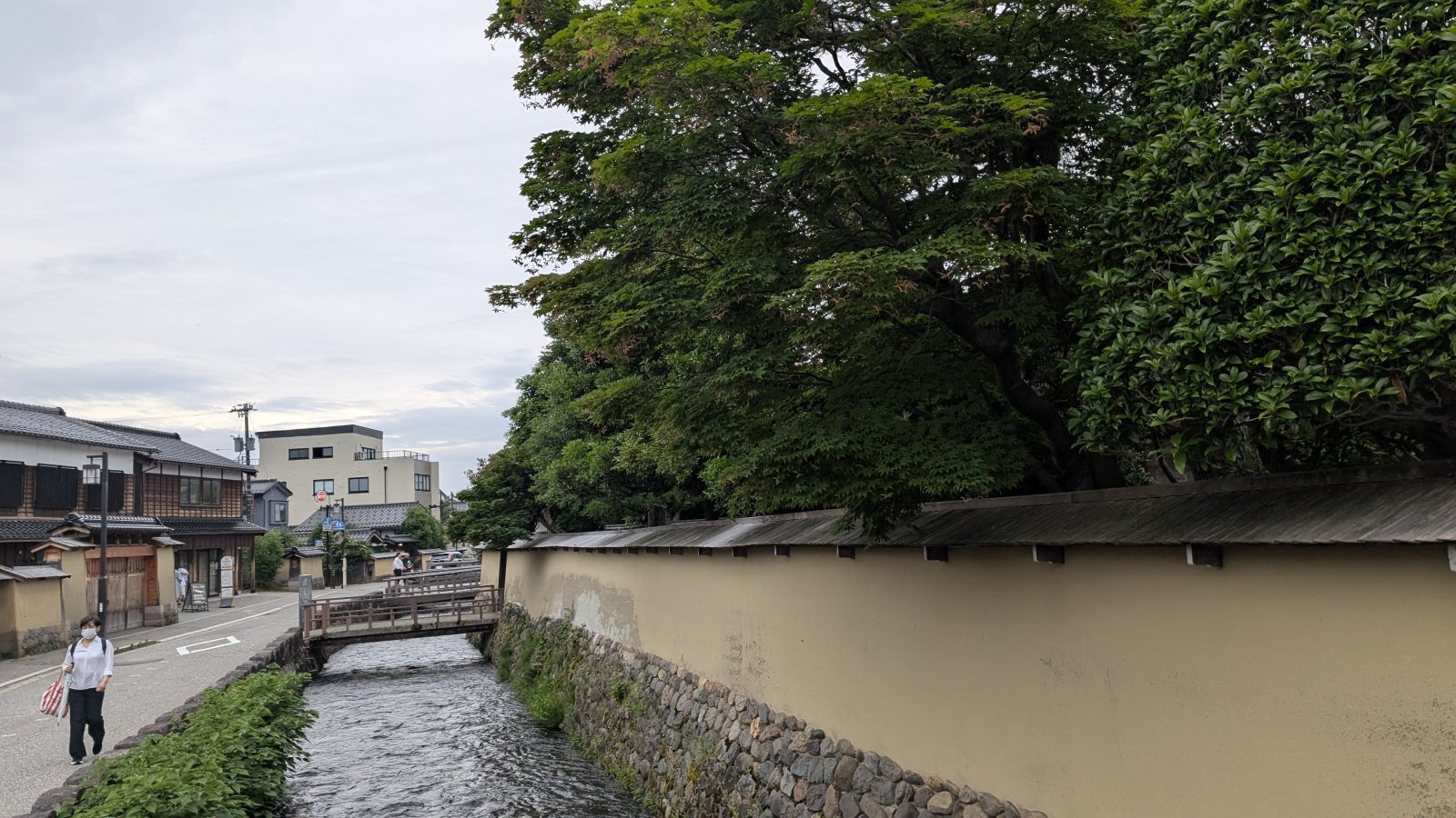 金沢のお香とアロマの香り専門店(石川県金沢市)・金沢観光地・金沢の観光スポット武家屋敷跡近く・人気でおすすめのお土産処-お香専門店のアロマ香房焚屋