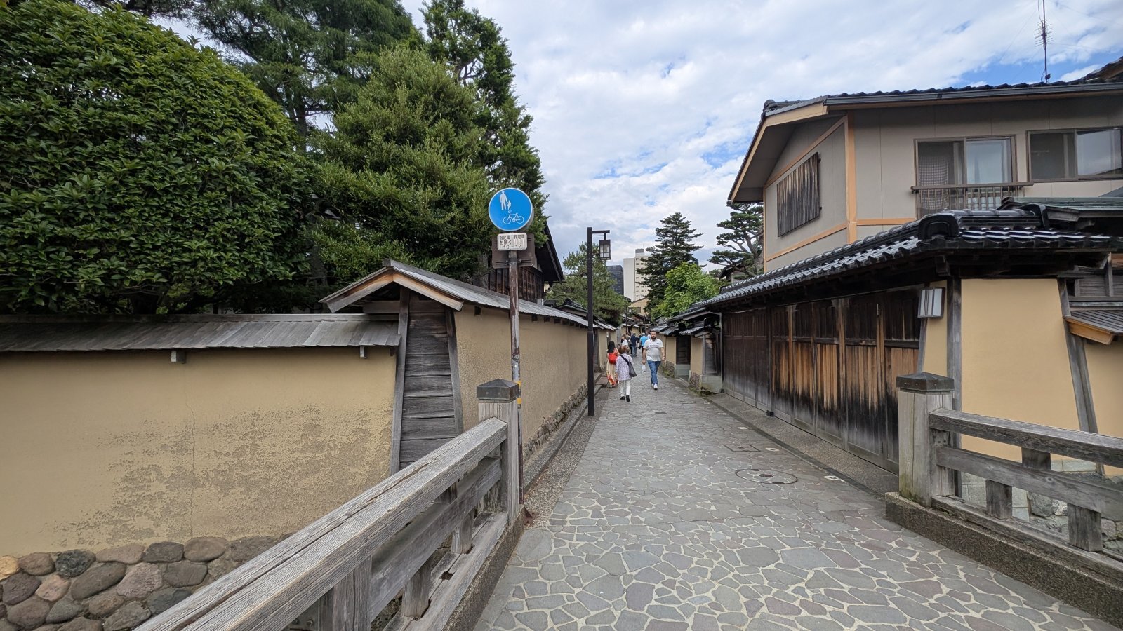 金沢のお香とアロマの香り専門店(石川県金沢市)・金沢観光地・金沢の観光スポット武家屋敷跡近く・人気でおすすめのお土産処-お香専門店のアロマ香房焚屋