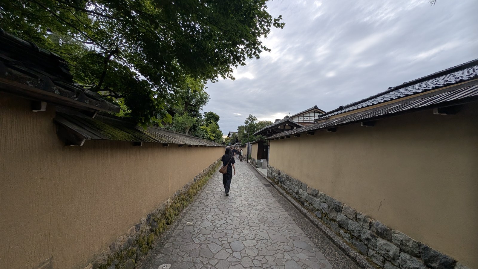 金沢のお香とアロマの香り専門店(石川県金沢市)・金沢観光地・金沢の観光スポット武家屋敷跡近く・人気でおすすめのお土産処-お香専門店のアロマ香房焚屋
