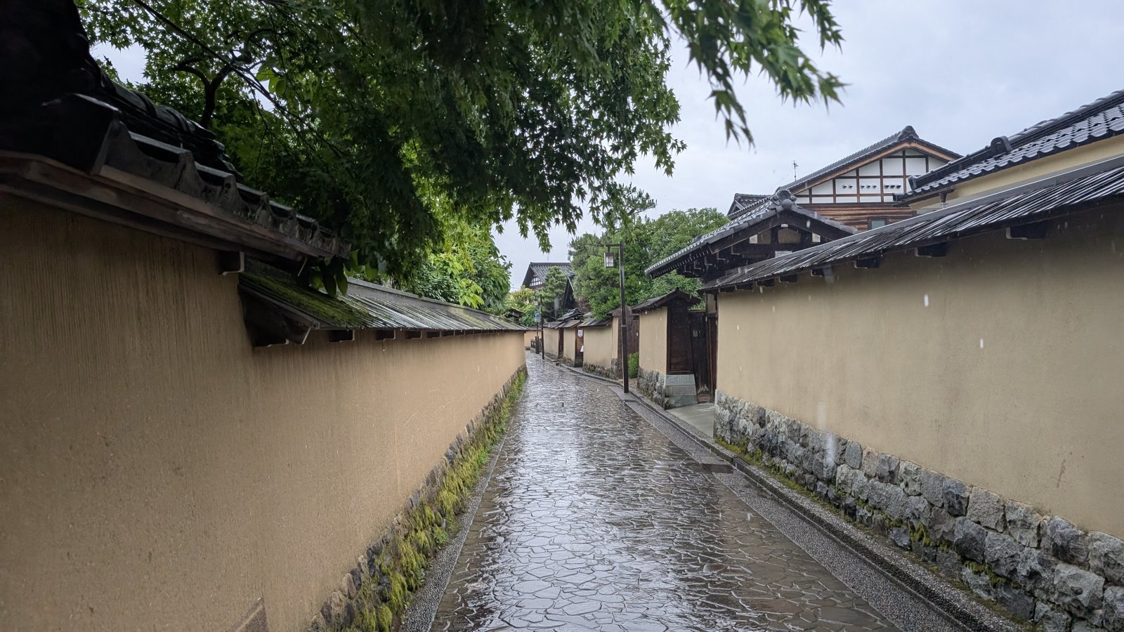 金沢のお香とアロマの香り専門店(石川県金沢市)・金沢観光地・金沢の観光スポット武家屋敷跡近く・人気でおすすめのお土産処-お香専門店のアロマ香房焚屋