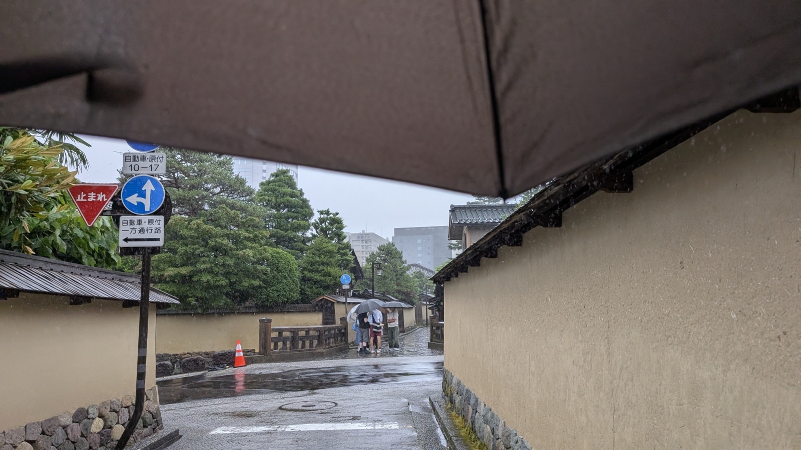 金沢のお香とアロマの香り専門店(石川県金沢市)・金沢観光地・金沢の観光スポット武家屋敷跡近く・人気でおすすめのお土産処-お香専門店のアロマ香房焚屋