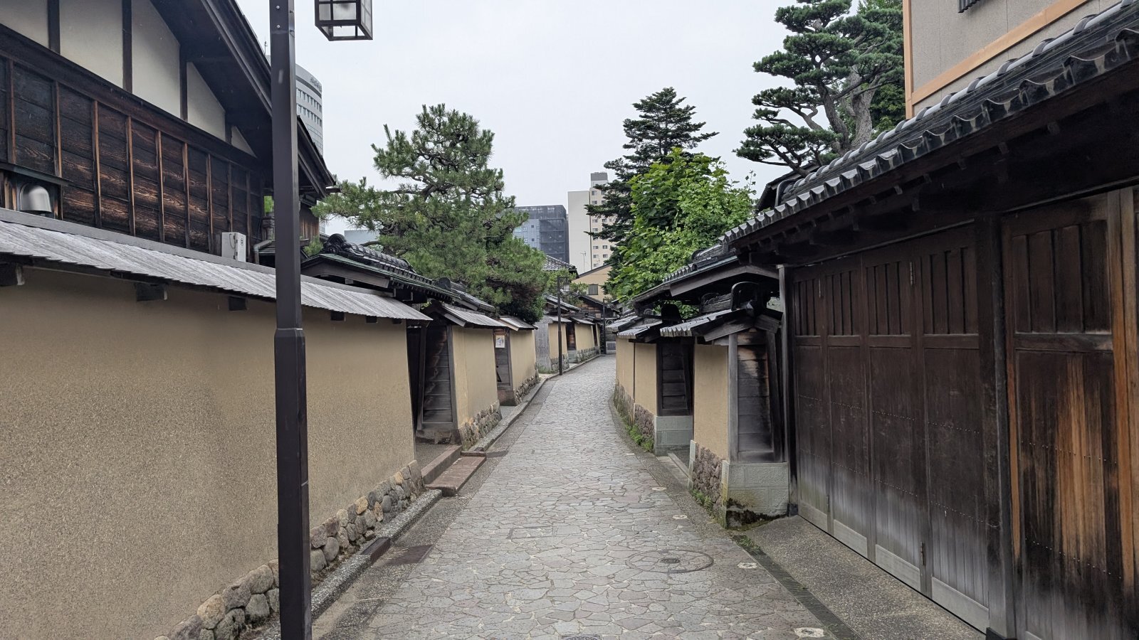 店主 焚屋 金沢のお香とアロマの香り専門店(石川県金沢市)・金沢観光地・金沢の観光スポット武家屋敷跡近く・人気でおすすめのお土産処-お香専門店のアロマ香房焚屋