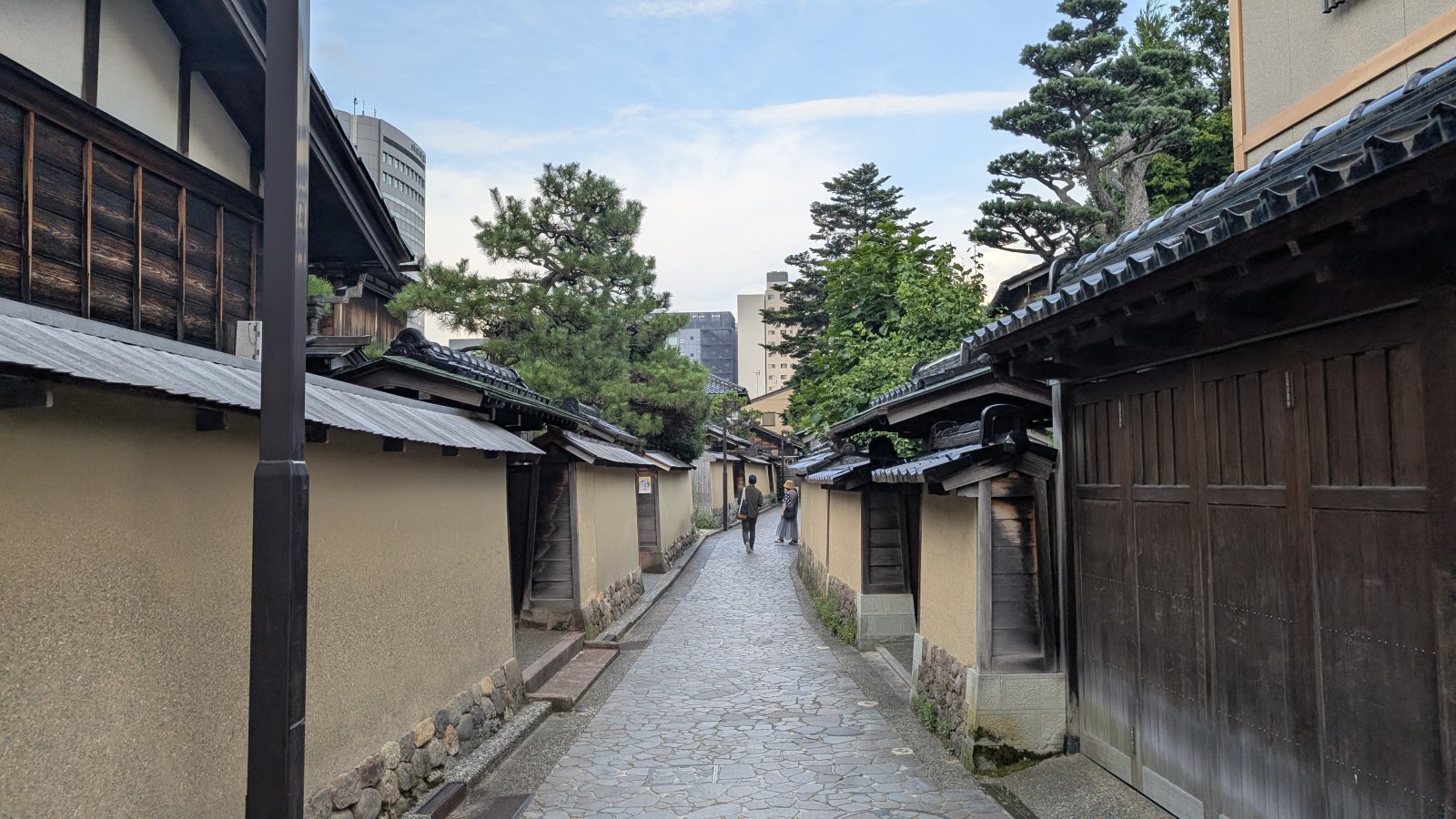 店主 焚屋 金沢のお香とアロマの香り専門店(石川県金沢市)・金沢観光地・金沢の観光スポット武家屋敷跡近く・人気でおすすめのお土産処-お香専門店のアロマ香房焚屋