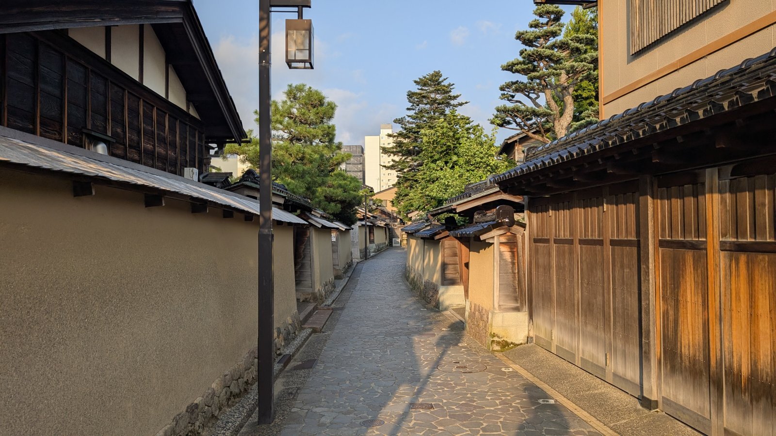 金沢のお香とアロマの香り専門店(石川県金沢市)・金沢観光地・金沢の観光スポット武家屋敷跡近く・人気でおすすめのお土産処-お香専門店のアロマ香房焚屋