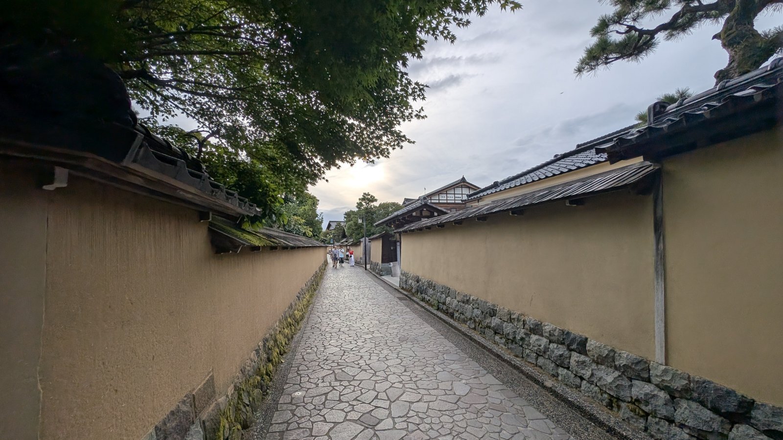 金沢のお香とアロマの香り専門店(石川県金沢市)・金沢観光地・金沢の観光スポット武家屋敷跡近く・人気でおすすめのお土産処-お香専門店のアロマ香房焚屋