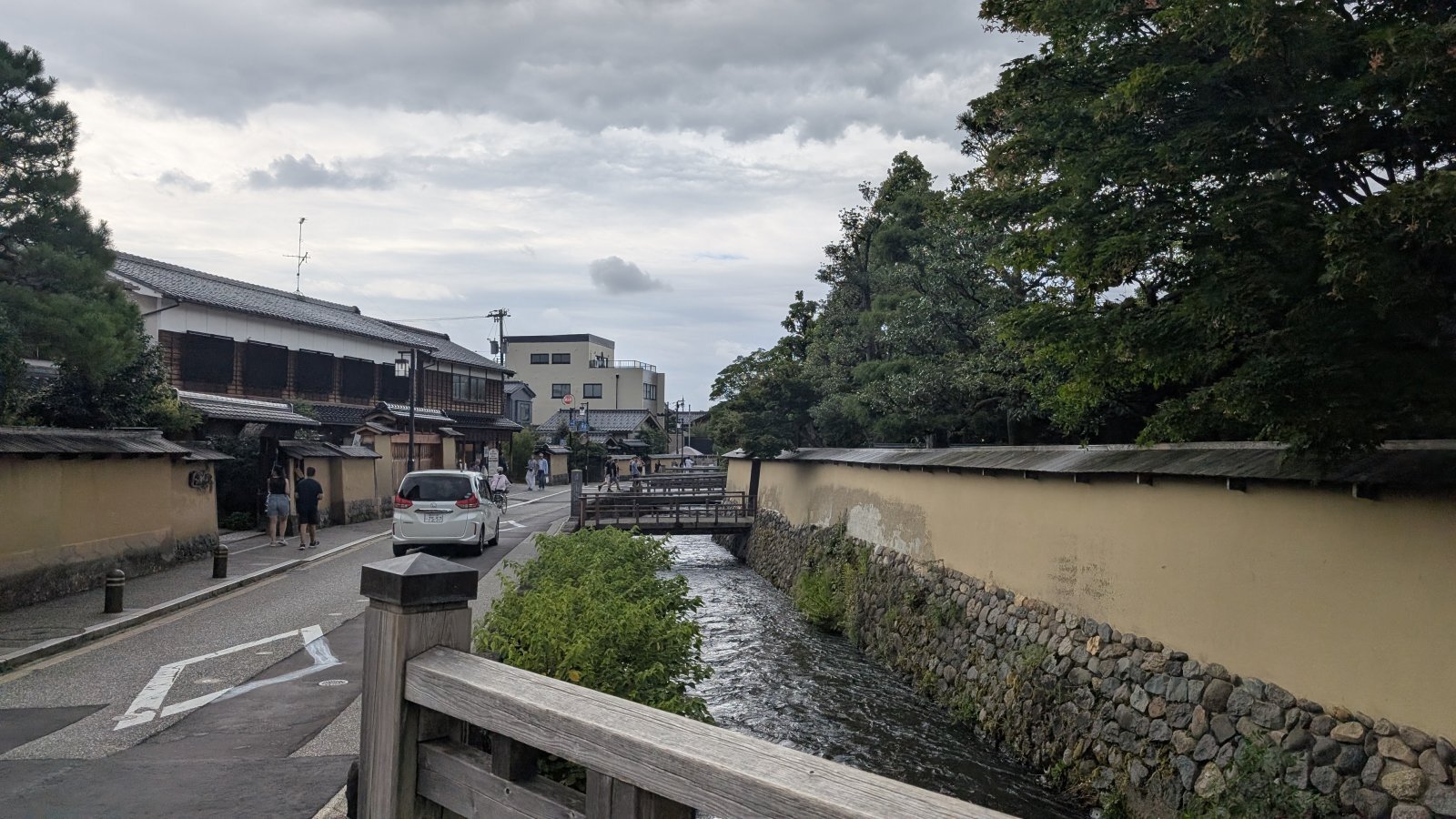 金沢のお香とアロマの香り専門店(石川県金沢市)・金沢観光地・金沢の観光スポット武家屋敷跡近く・人気でおすすめのお土産処-お香専門店のアロマ香房焚屋
