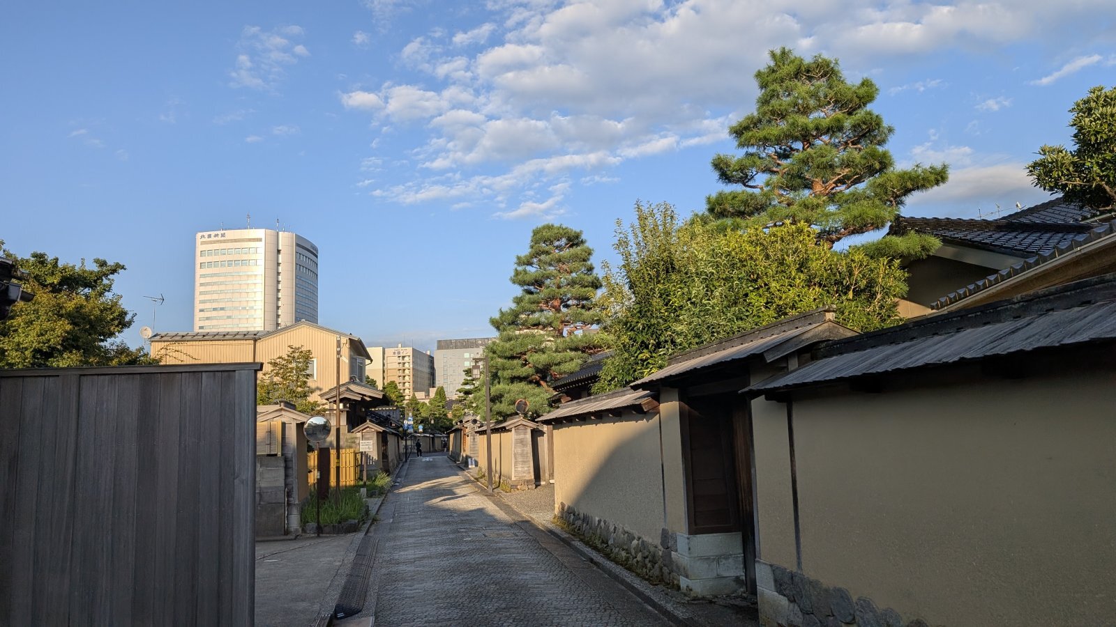 金沢のお香とアロマの香り専門店(石川県金沢市)・金沢観光地・金沢の観光スポット武家屋敷跡近く・人気でおすすめのお土産処-お香専門店のアロマ香房焚屋