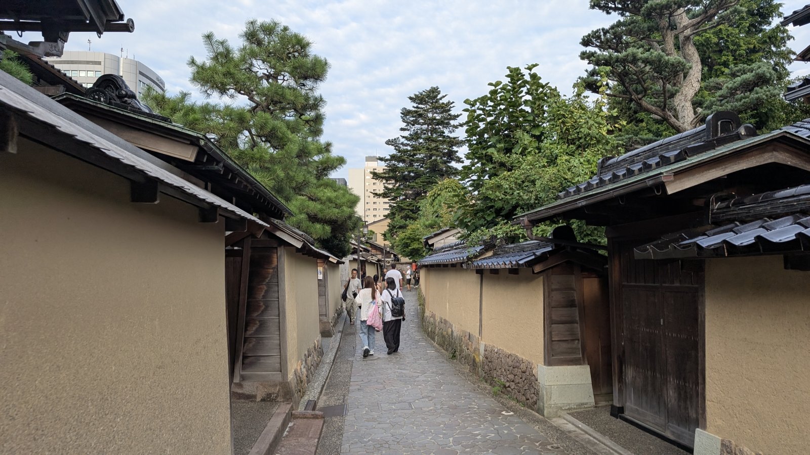金沢のお香とアロマの香り専門店(石川県金沢市)・金沢観光地・金沢の観光スポット武家屋敷跡近く・人気でおすすめのお土産処-お香専門店のアロマ香房焚屋