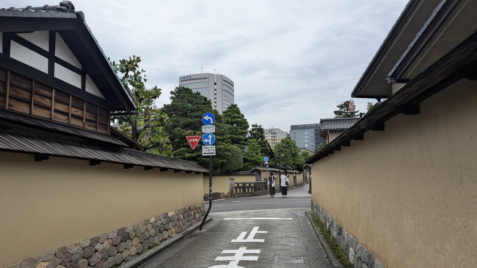 金沢のお香とアロマの香り専門店(石川県金沢市)・金沢観光地・金沢の観光スポット武家屋敷跡近く・人気でおすすめのお土産処-お香専門店のアロマ香房焚屋