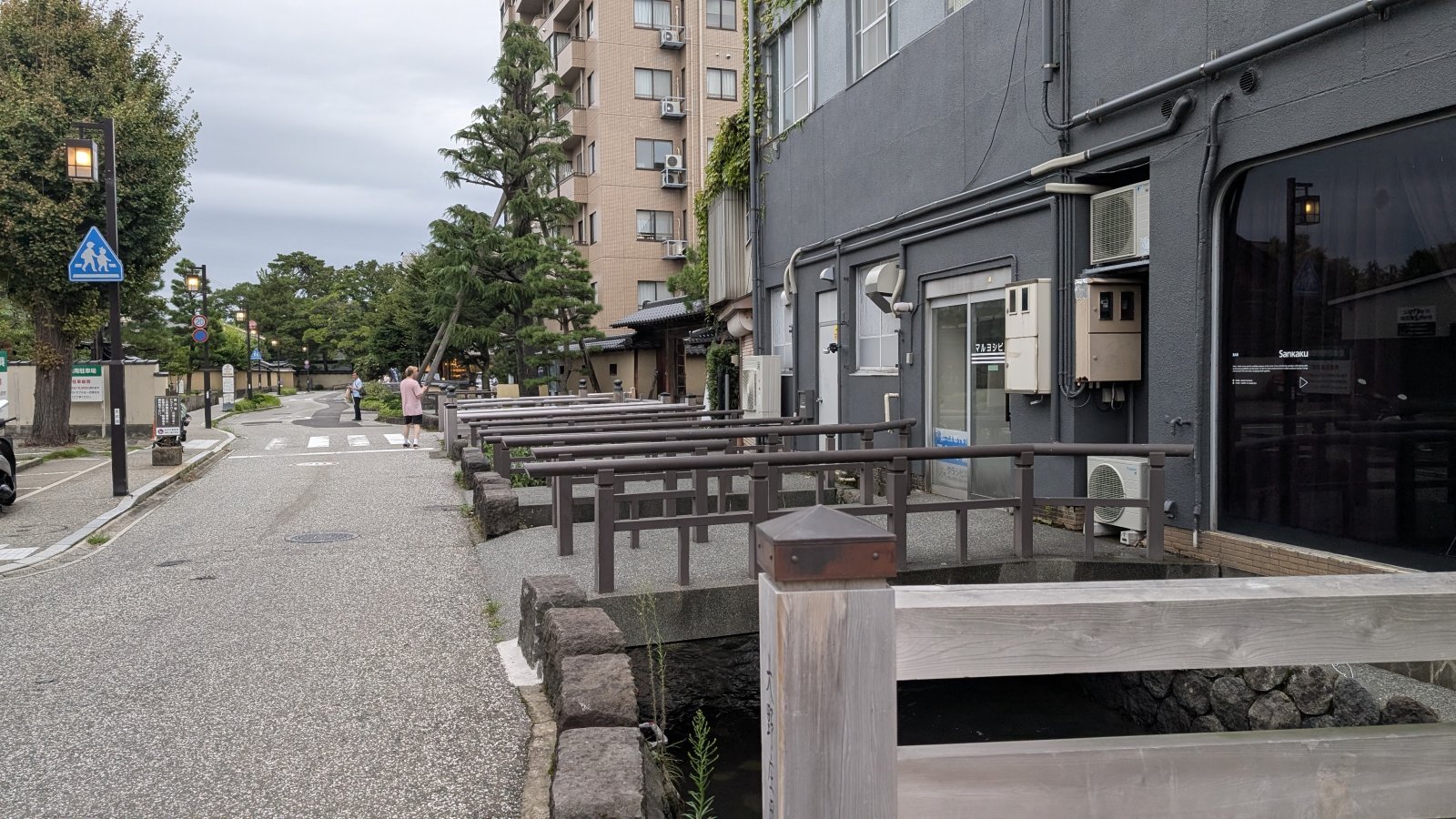 金沢のお香とアロマの香り専門店(石川県金沢市)・金沢観光地・金沢の観光スポット武家屋敷跡近く・人気でおすすめのお土産処-お香専門店のアロマ香房焚屋