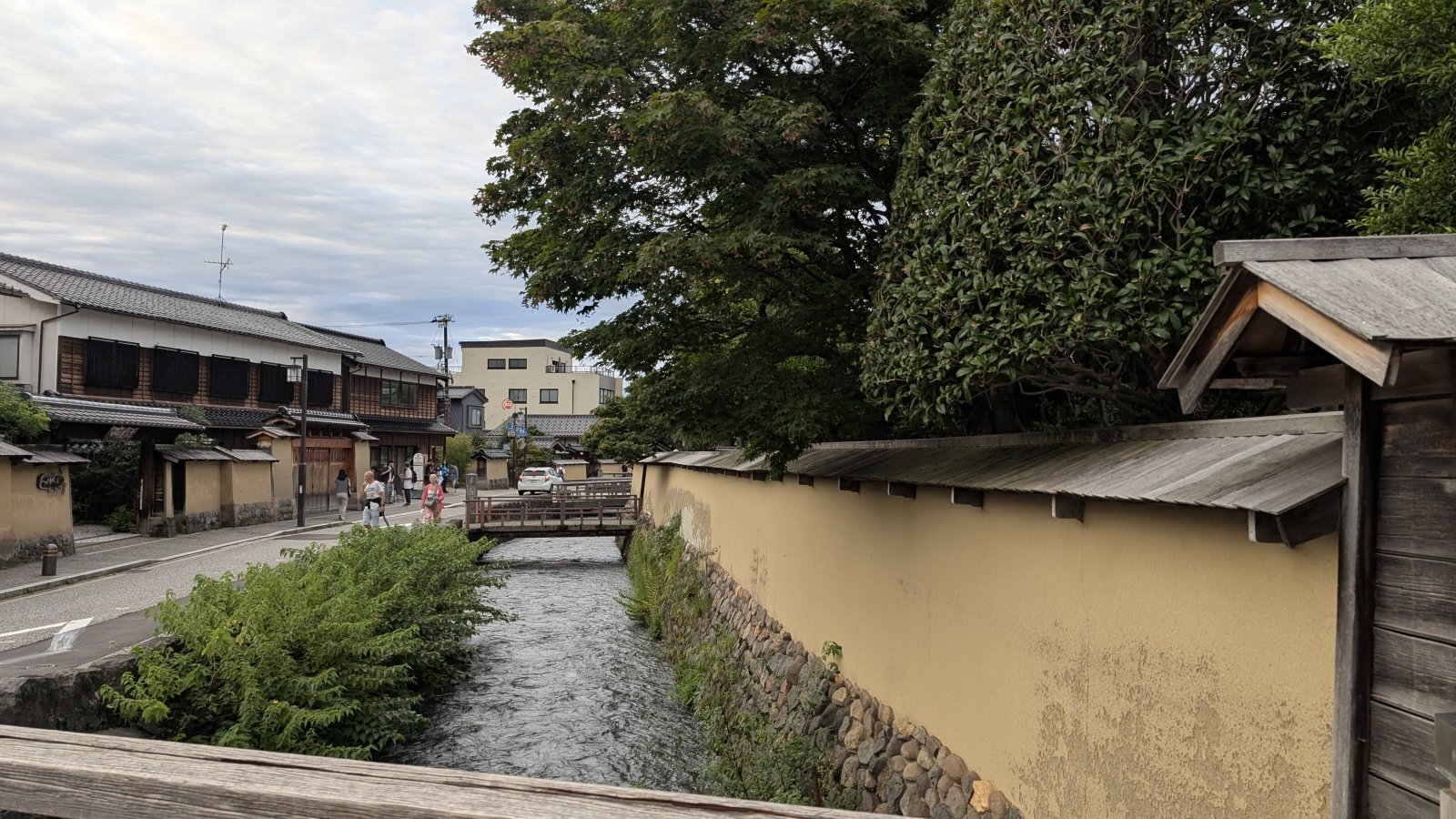 金沢のお香とアロマの香り専門店(石川県金沢市)・金沢観光地・金沢の観光スポット武家屋敷跡近く・人気でおすすめのお土産処-お香専門店のアロマ香房焚屋