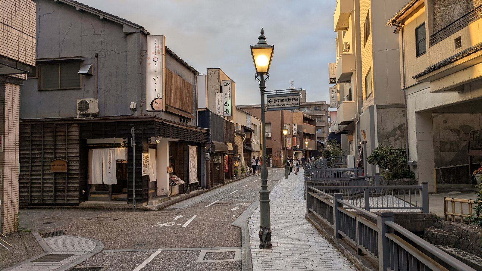 金沢のお香とアロマの香り専門店(石川県金沢市)・金沢観光地・金沢の観光スポット武家屋敷跡近く・人気でおすすめのお土産処-お香専門店のアロマ香房焚屋