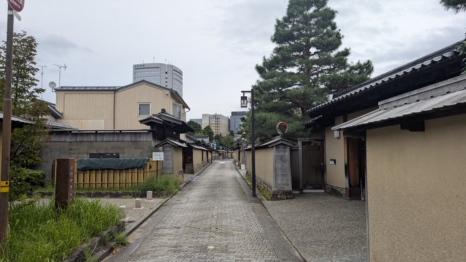 金沢のお香とアロマの香り専門店(石川県金沢市)・金沢観光地・金沢の観光スポット武家屋敷跡近く・人気でおすすめのお土産処-お香専門店のアロマ香房焚屋