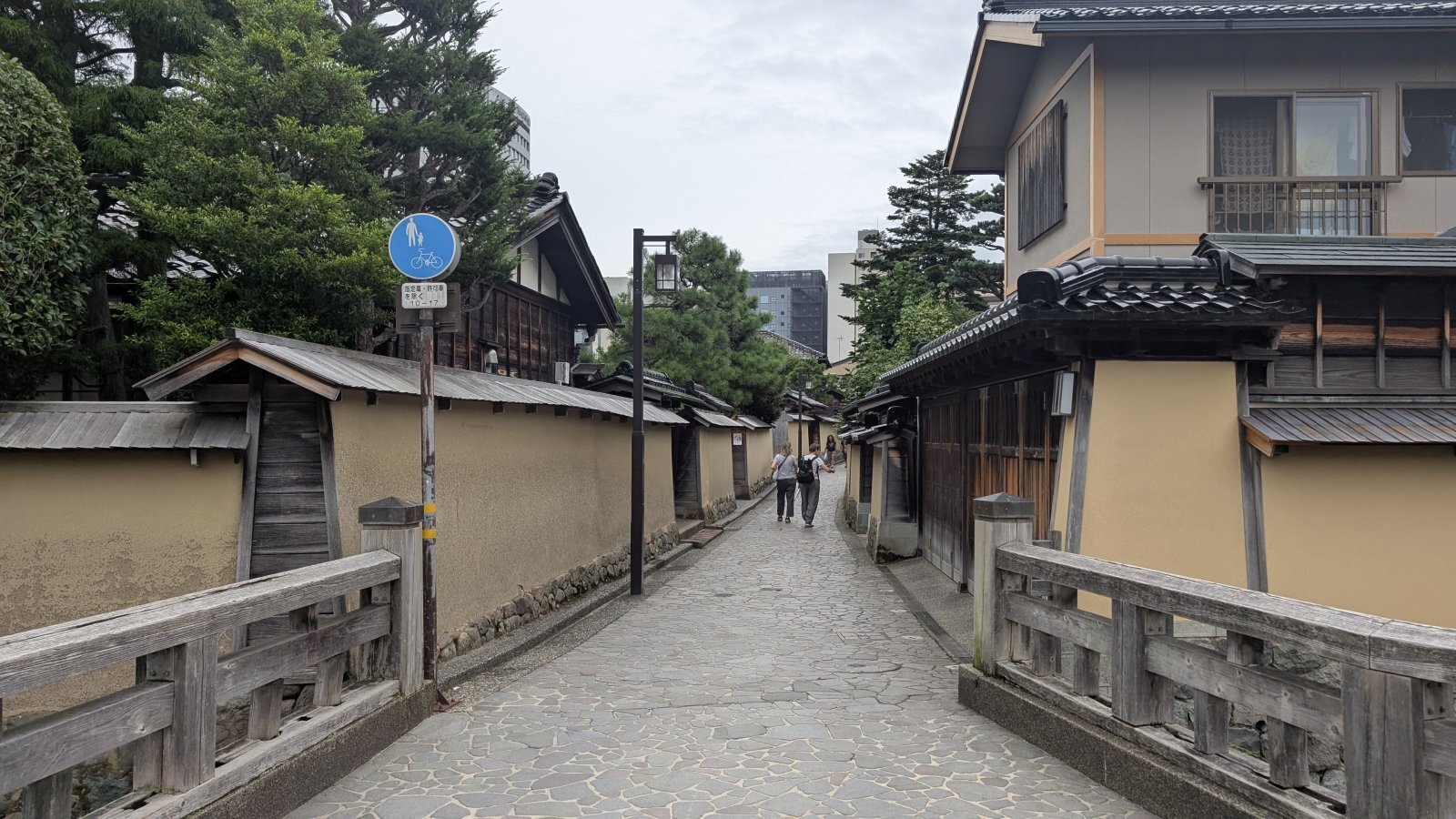 金沢のお香とアロマの香り専門店(石川県金沢市)・金沢観光地・金沢の観光スポット武家屋敷跡近く・人気でおすすめのお土産処-お香専門店のアロマ香房焚屋
