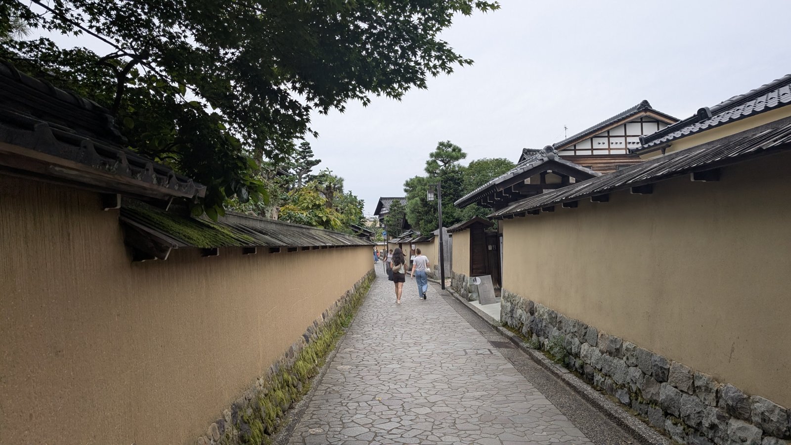 金沢のお香とアロマの香り専門店(石川県金沢市)・金沢観光地・金沢の観光スポット武家屋敷跡近く・人気でおすすめのお土産処-お香専門店のアロマ香房焚屋