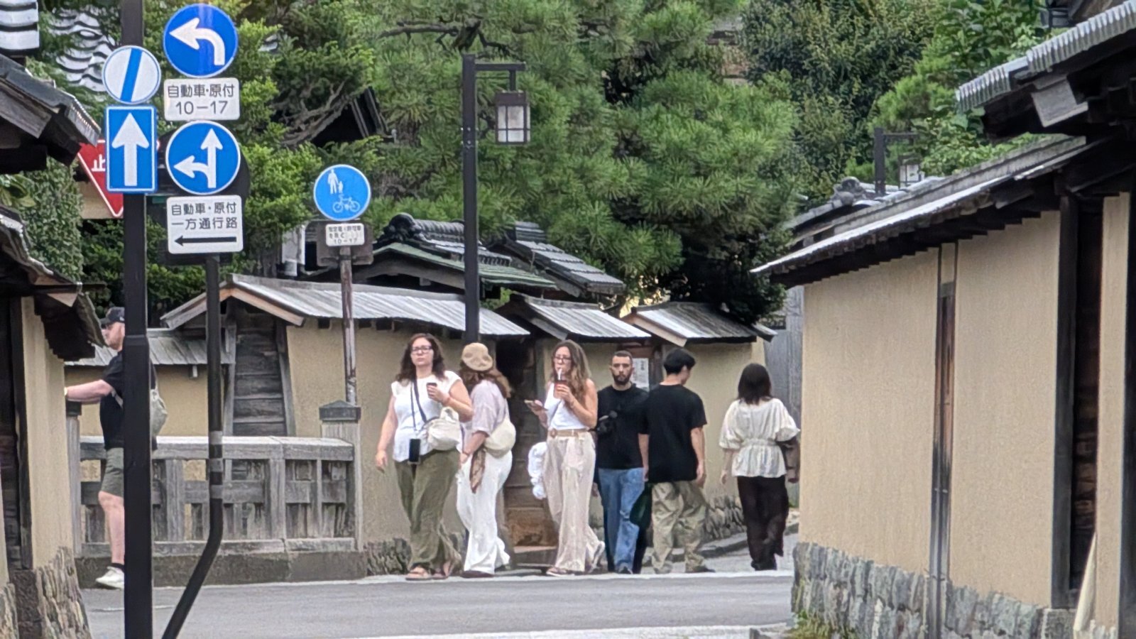 金沢のお香とアロマの香り専門店(石川県金沢市)・金沢観光地・金沢の観光スポット武家屋敷跡近く・人気でおすすめのお土産処-お香専門店のアロマ香房焚屋