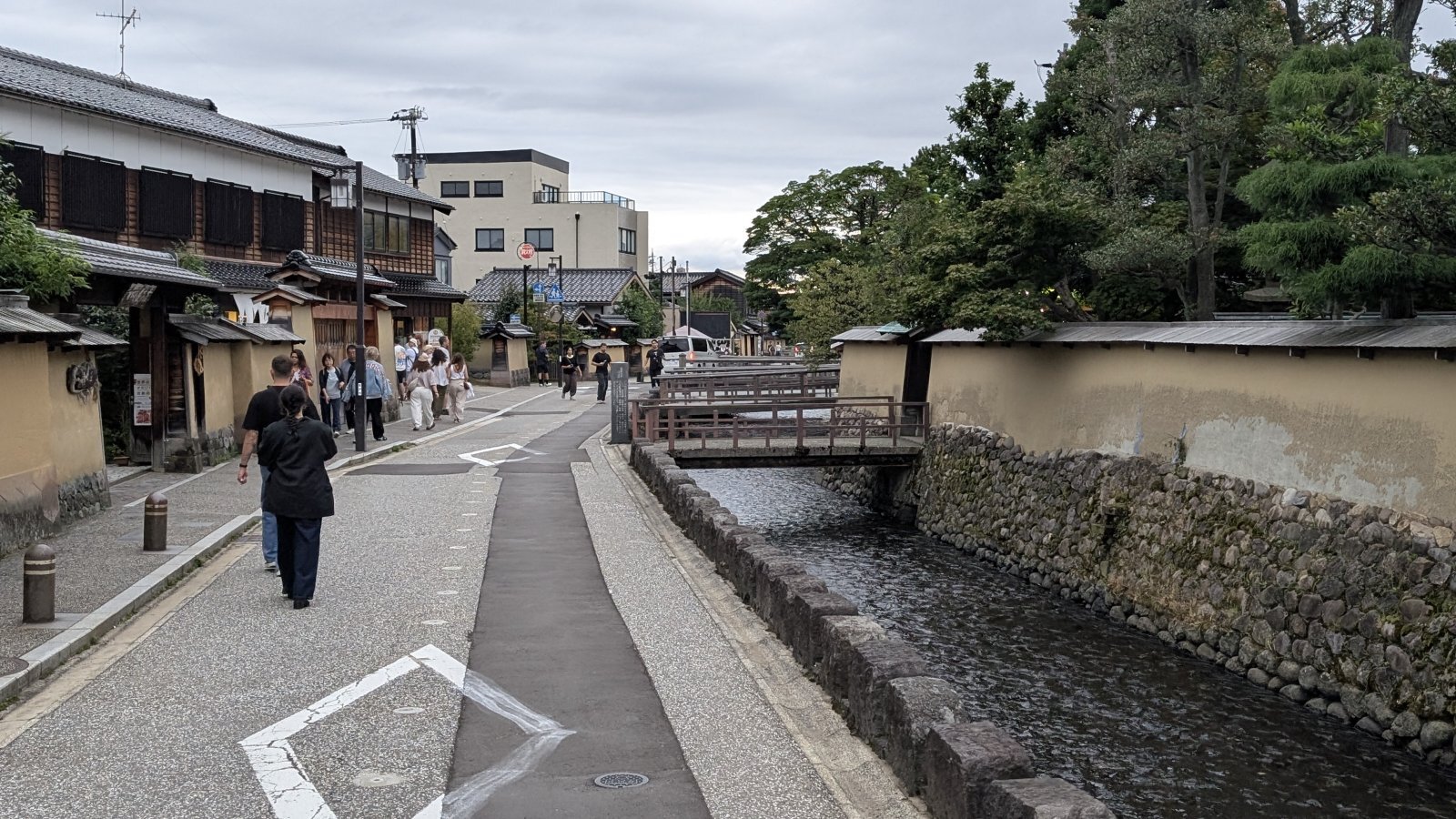 金沢のお香とアロマの香り専門店(石川県金沢市)・金沢観光地・金沢の観光スポット武家屋敷跡近く・人気でおすすめのお土産処-お香専門店のアロマ香房焚屋