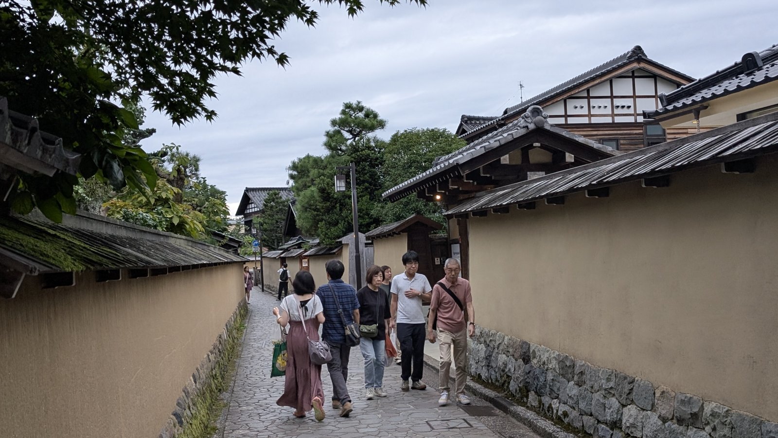 金沢のお香とアロマの香り専門店(石川県金沢市)・金沢観光地・金沢の観光スポット武家屋敷跡近く・人気でおすすめのお土産処-お香専門店のアロマ香房焚屋