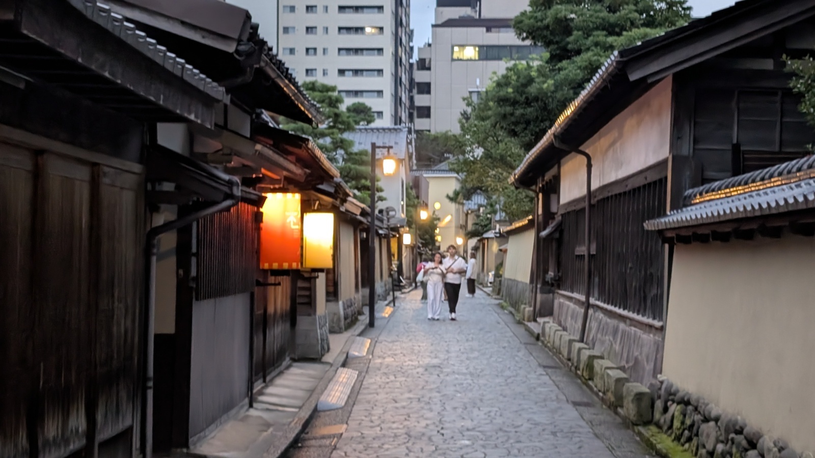 金沢のお香とアロマの香り専門店(石川県金沢市)・金沢観光地・金沢の観光スポット武家屋敷跡近く・人気でおすすめのお土産処-お香専門店のアロマ香房焚屋