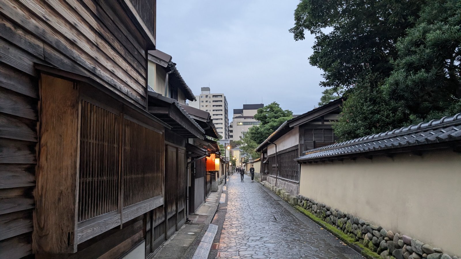 金沢のお香とアロマの香り専門店(石川県金沢市)・金沢観光地・金沢の観光スポット武家屋敷跡近く・人気でおすすめのお土産処-お香専門店のアロマ香房焚屋