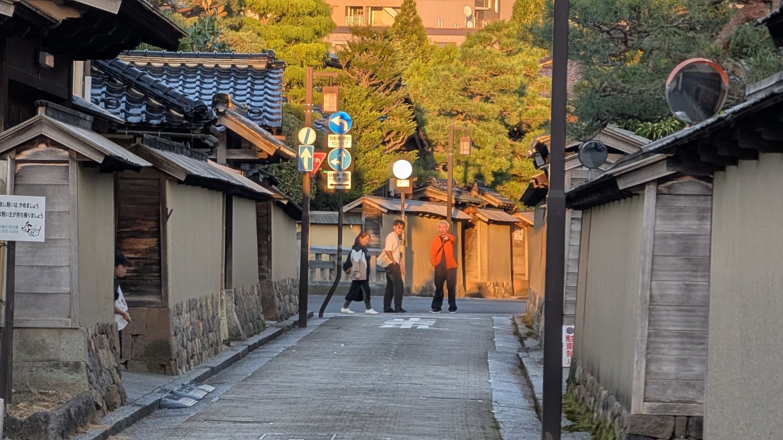 金沢のお香とアロマの香り専門店(石川県金沢市)・金沢観光地・金沢の観光スポット武家屋敷跡近く・人気でおすすめのお土産処-お香専門店のアロマ香房焚屋