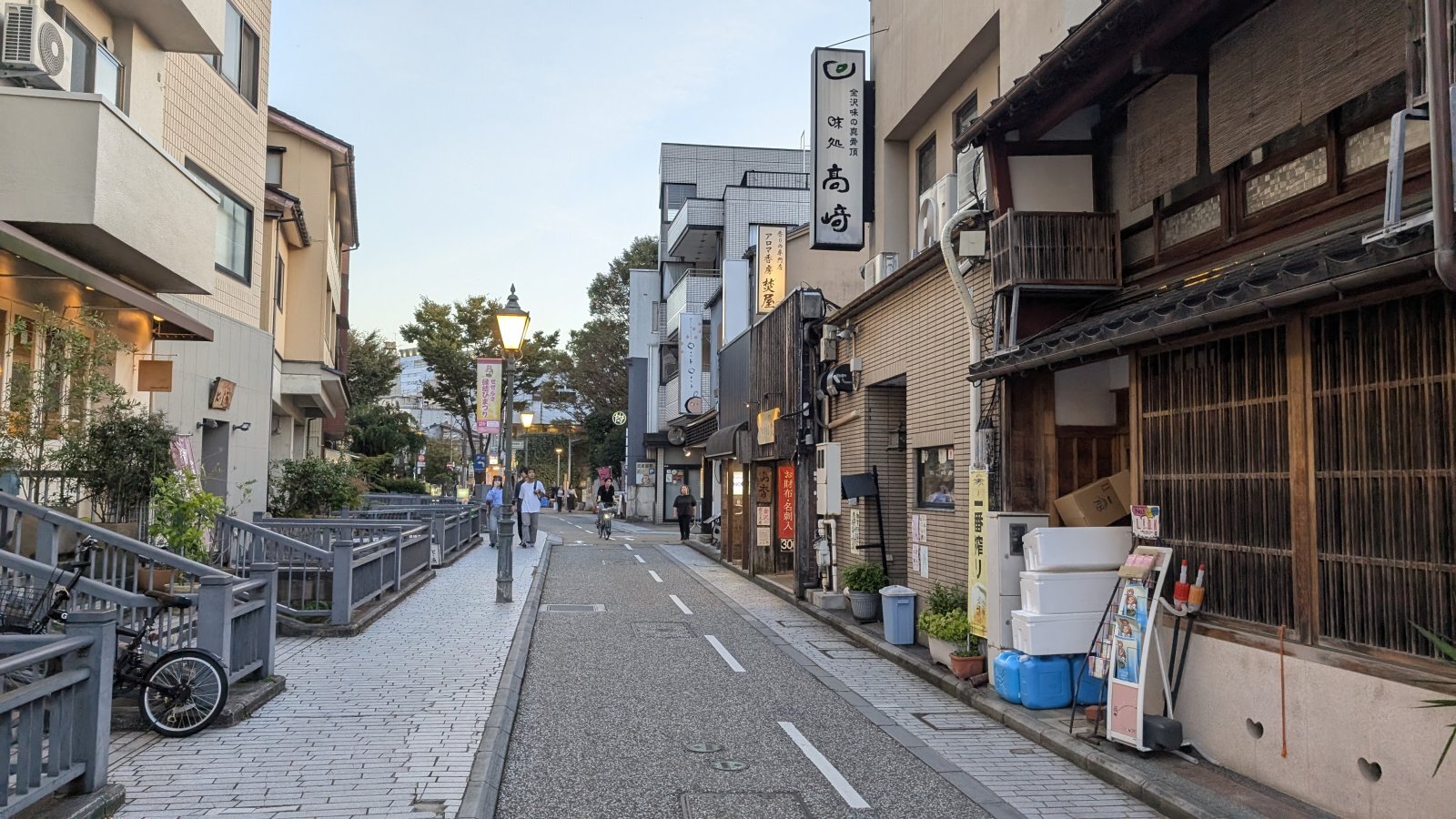 金沢のお香とアロマの香り専門店(石川県金沢市)・金沢観光地・金沢の観光スポット武家屋敷跡近く・人気でおすすめのお土産処-お香専門店のアロマ香房焚屋