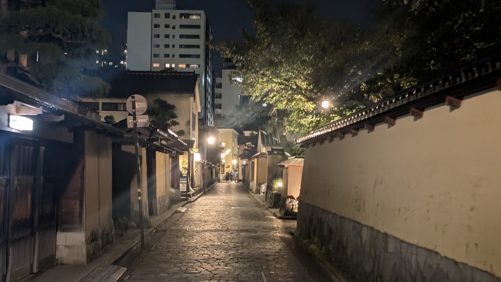 金沢のお香とアロマの香り専門店(石川県金沢市)・金沢観光地・金沢の観光スポット武家屋敷跡近く・人気でおすすめのお土産処-お香専門店のアロマ香房焚屋