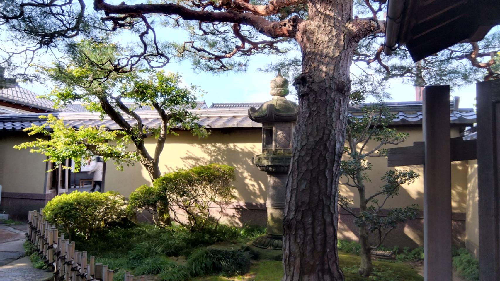 金沢のお香とアロマの香り専門店(石川県金沢市)・金沢観光地・金沢の観光スポット武家屋敷跡近く・人気でおすすめのお土産処-お香専門店のアロマ香房焚屋