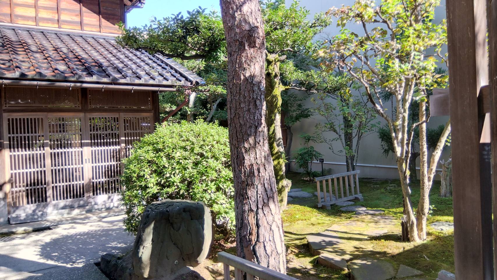 金沢のお香とアロマの香り専門店(石川県金沢市)・金沢観光地・金沢の観光スポット武家屋敷跡近く・人気でおすすめのお土産処-お香専門店のアロマ香房焚屋