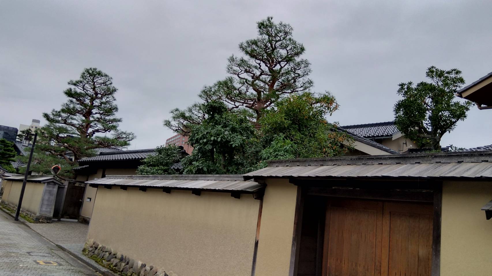 金沢のお香とアロマの香り専門店(石川県金沢市)・金沢観光地・金沢の観光スポット武家屋敷跡近く・人気でおすすめのお土産処-お香専門店のアロマ香房焚屋