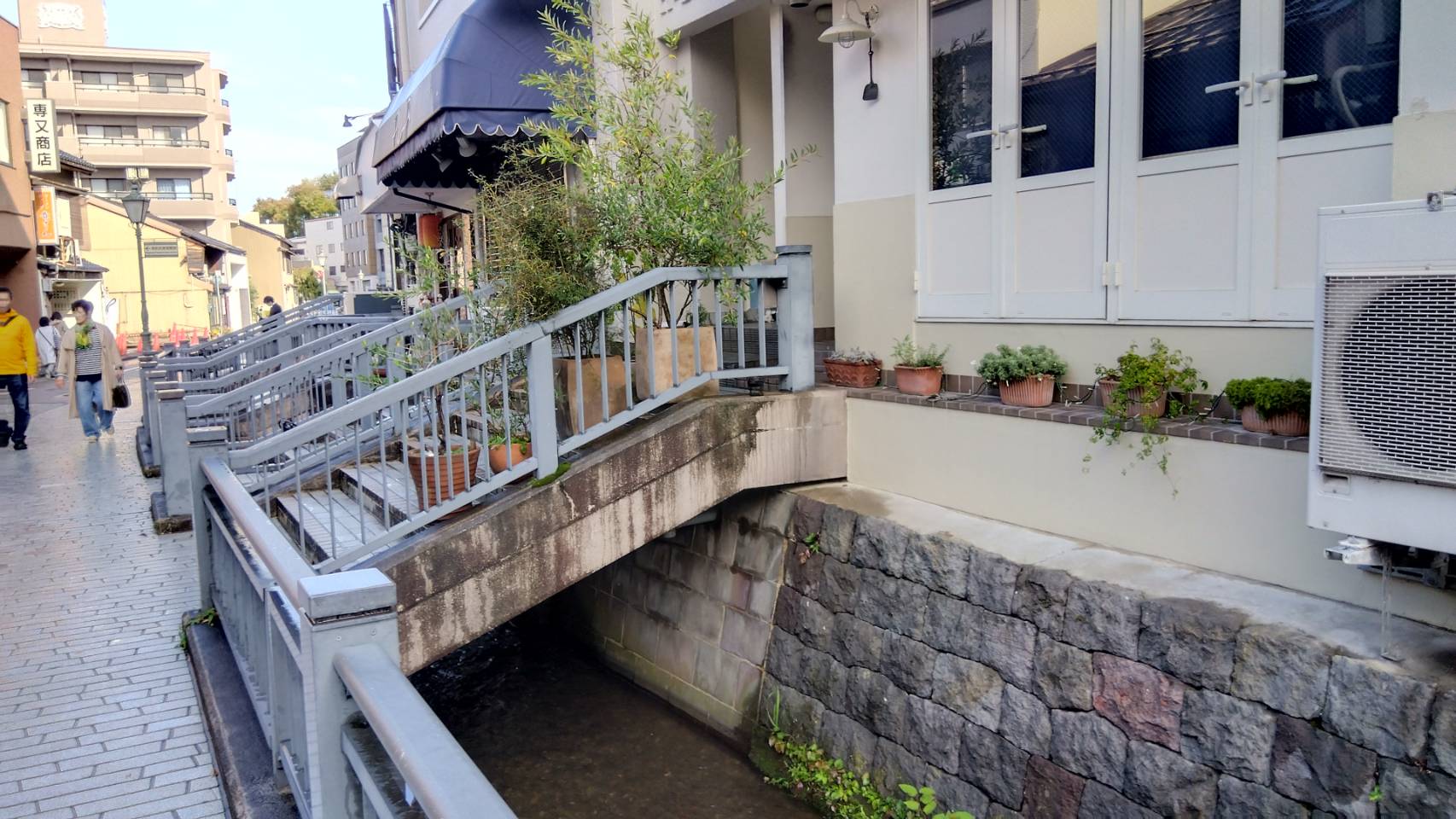 金沢のお香とアロマの香り専門店(石川県金沢市)・金沢観光地・金沢の観光スポット武家屋敷跡近く・人気でおすすめのお土産処-お香専門店のアロマ香房焚屋