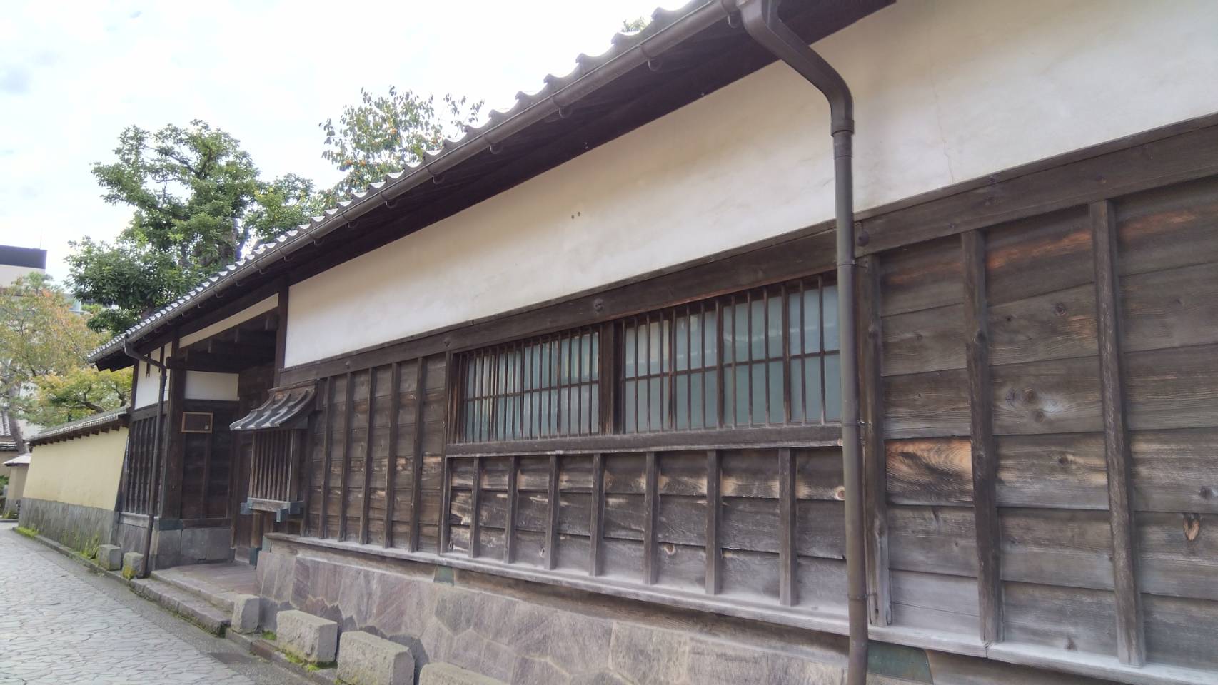 金沢のお香とアロマの香り専門店(石川県金沢市)・金沢観光地・金沢の観光スポット武家屋敷跡近く・人気でおすすめのお土産処-お香専門店のアロマ香房焚屋