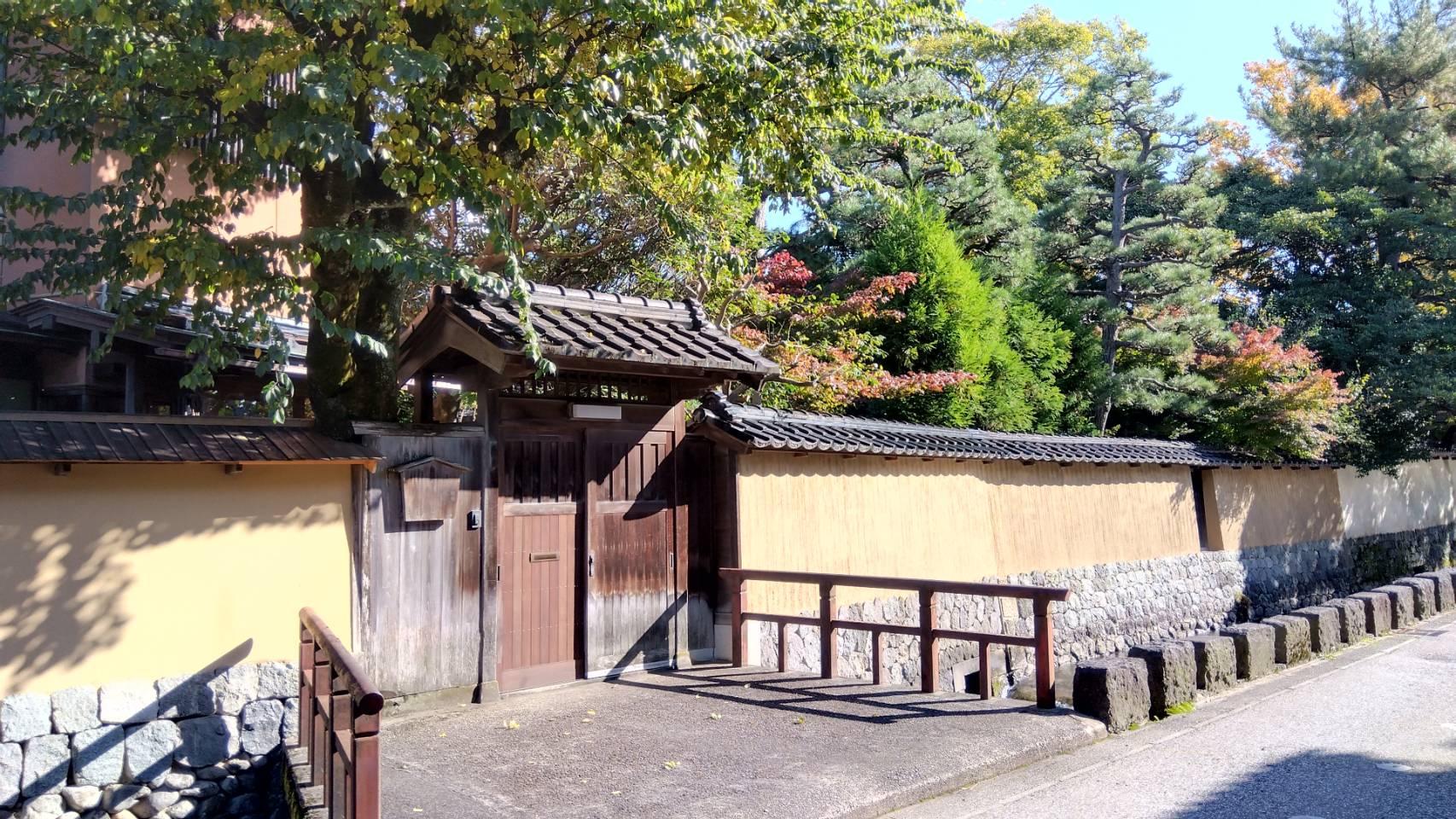 金沢のお香とアロマの香り専門店(石川県金沢市)・金沢観光地・金沢の観光スポット武家屋敷跡近く・人気でおすすめのお土産処-お香専門店のアロマ香房焚屋