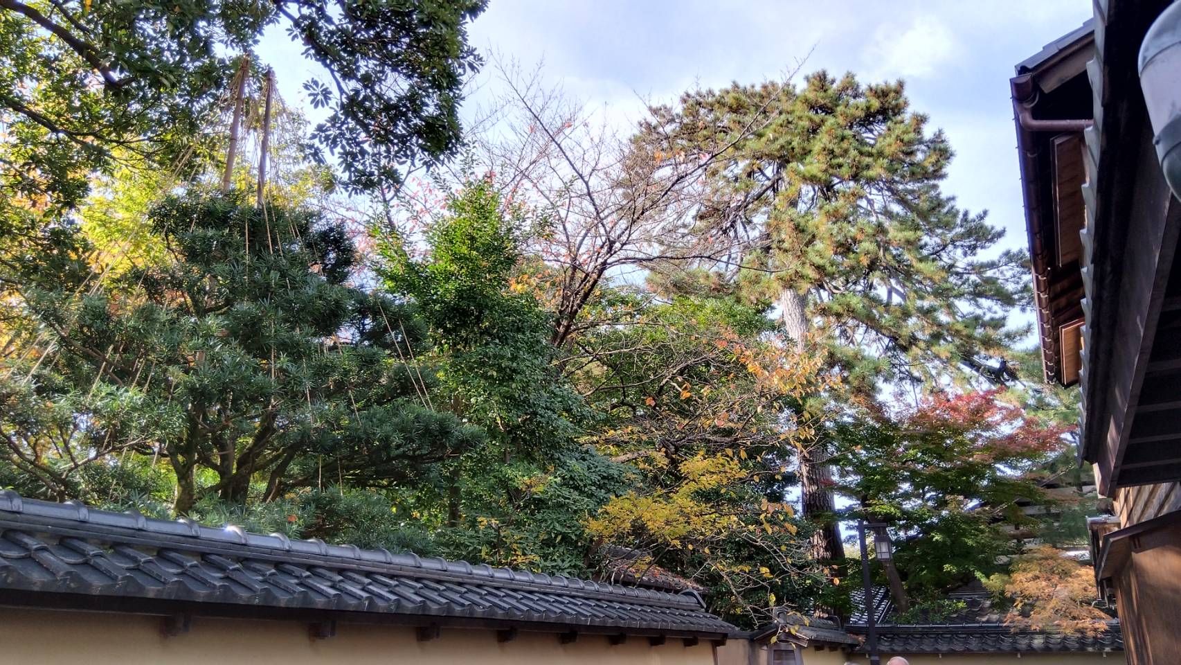 金沢のお香とアロマの香り専門店(石川県金沢市)・金沢観光地・金沢の観光スポット武家屋敷跡近く・人気でおすすめのお土産処-お香専門店のアロマ香房焚屋